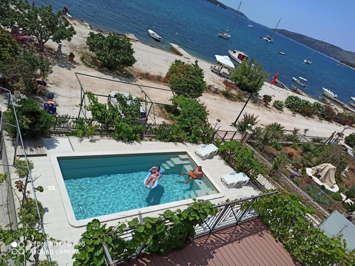 Apartments Gina تروغير المظهر الخارجي الصورة