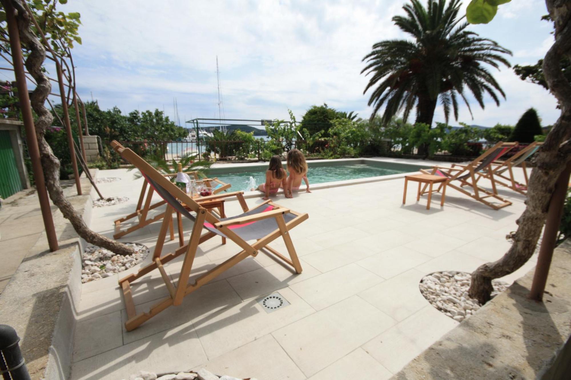 Apartments Gina تروغير المظهر الخارجي الصورة