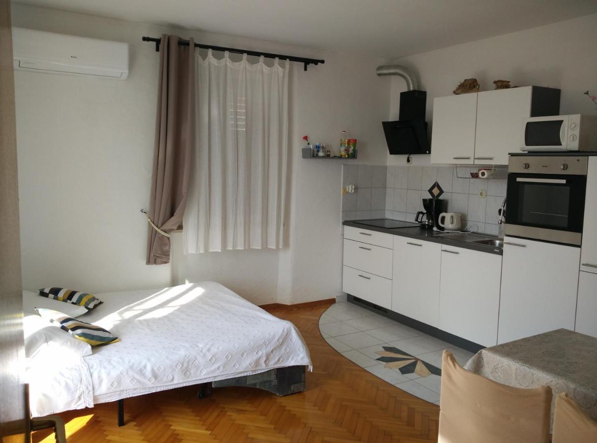 Apartments Gina تروغير المظهر الخارجي الصورة
