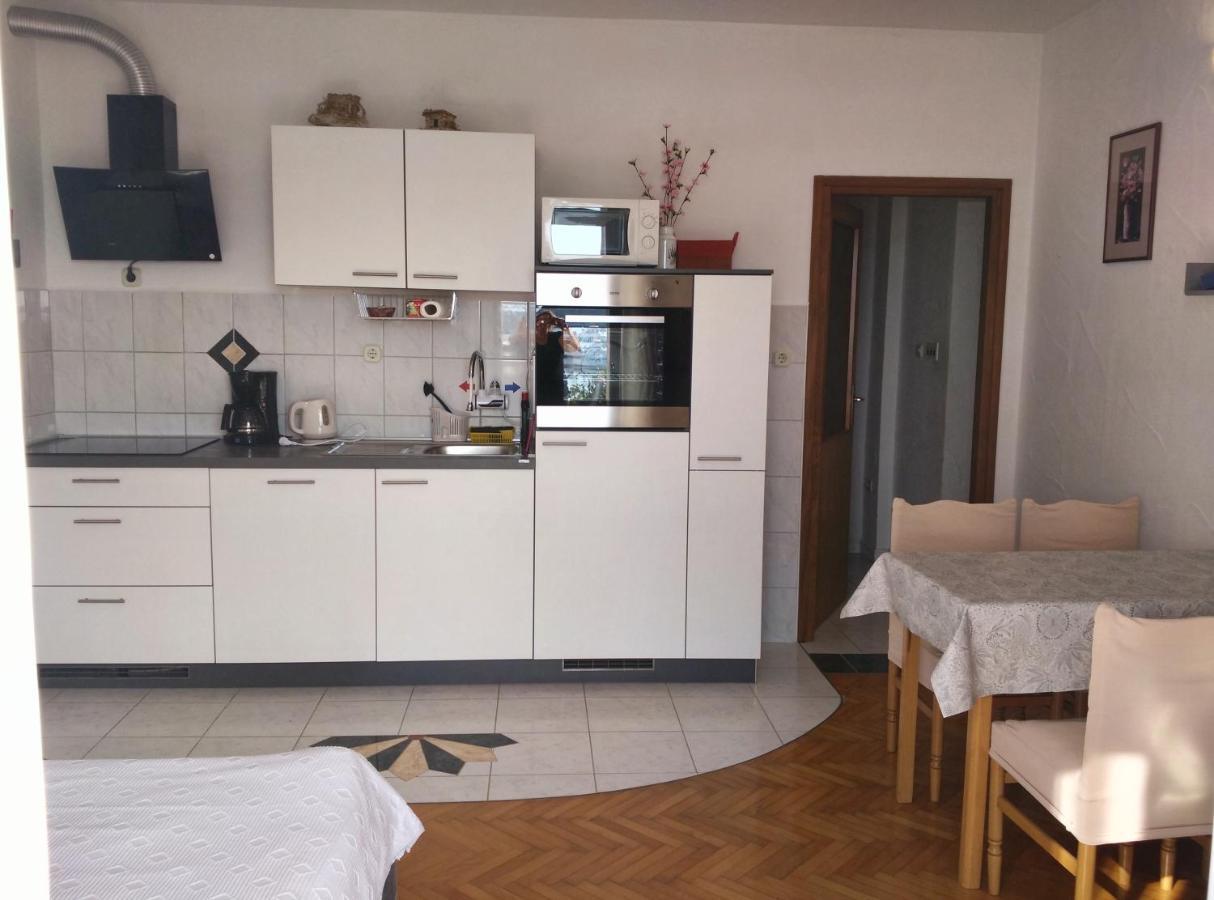 Apartments Gina تروغير المظهر الخارجي الصورة